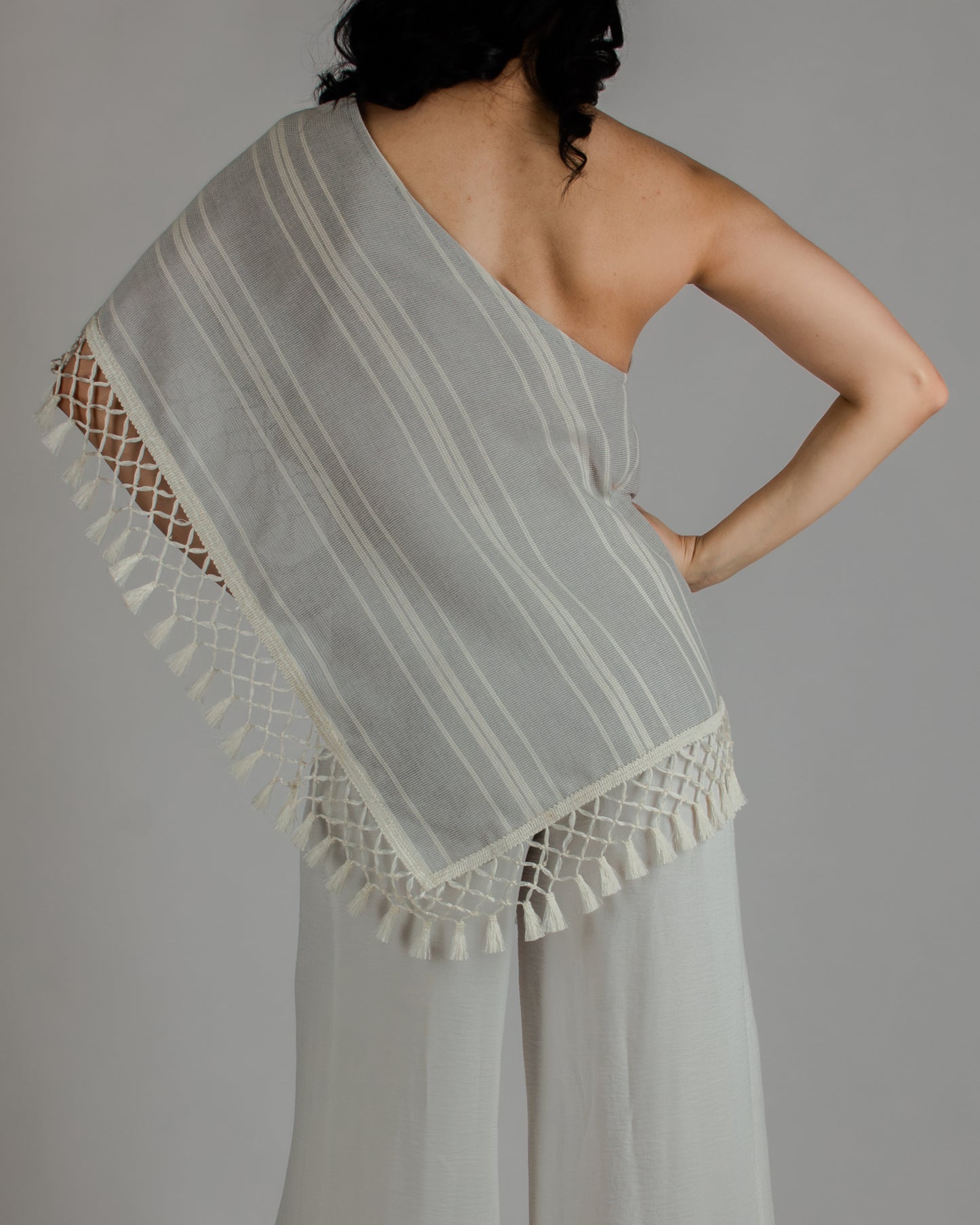 Ayla poncho