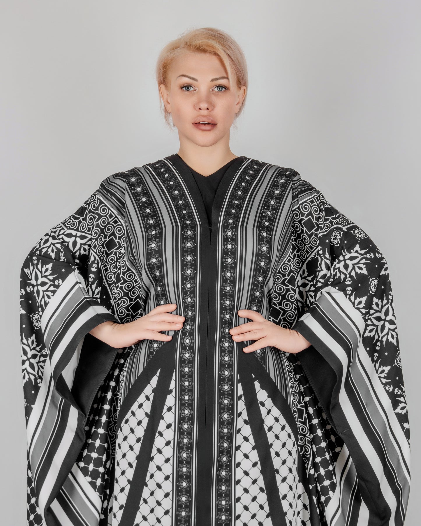 Toubas25 abaya