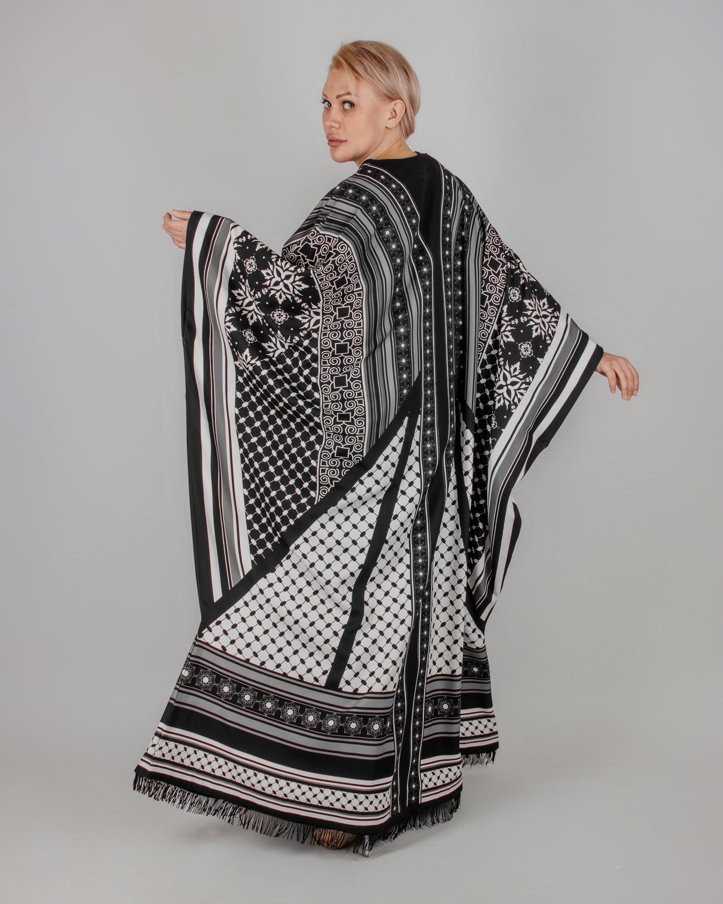 Toubas25 abaya