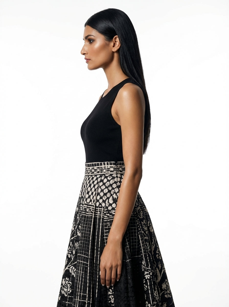 Samt Al-Ward Skirt