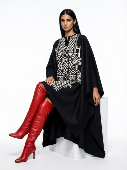 Qalb Al-Rumooz Poncho