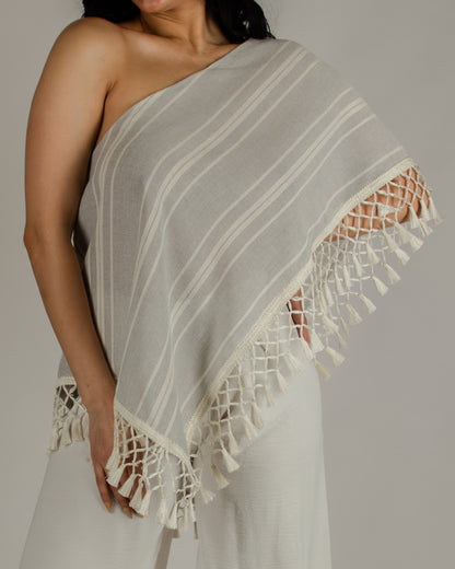 Ayla poncho